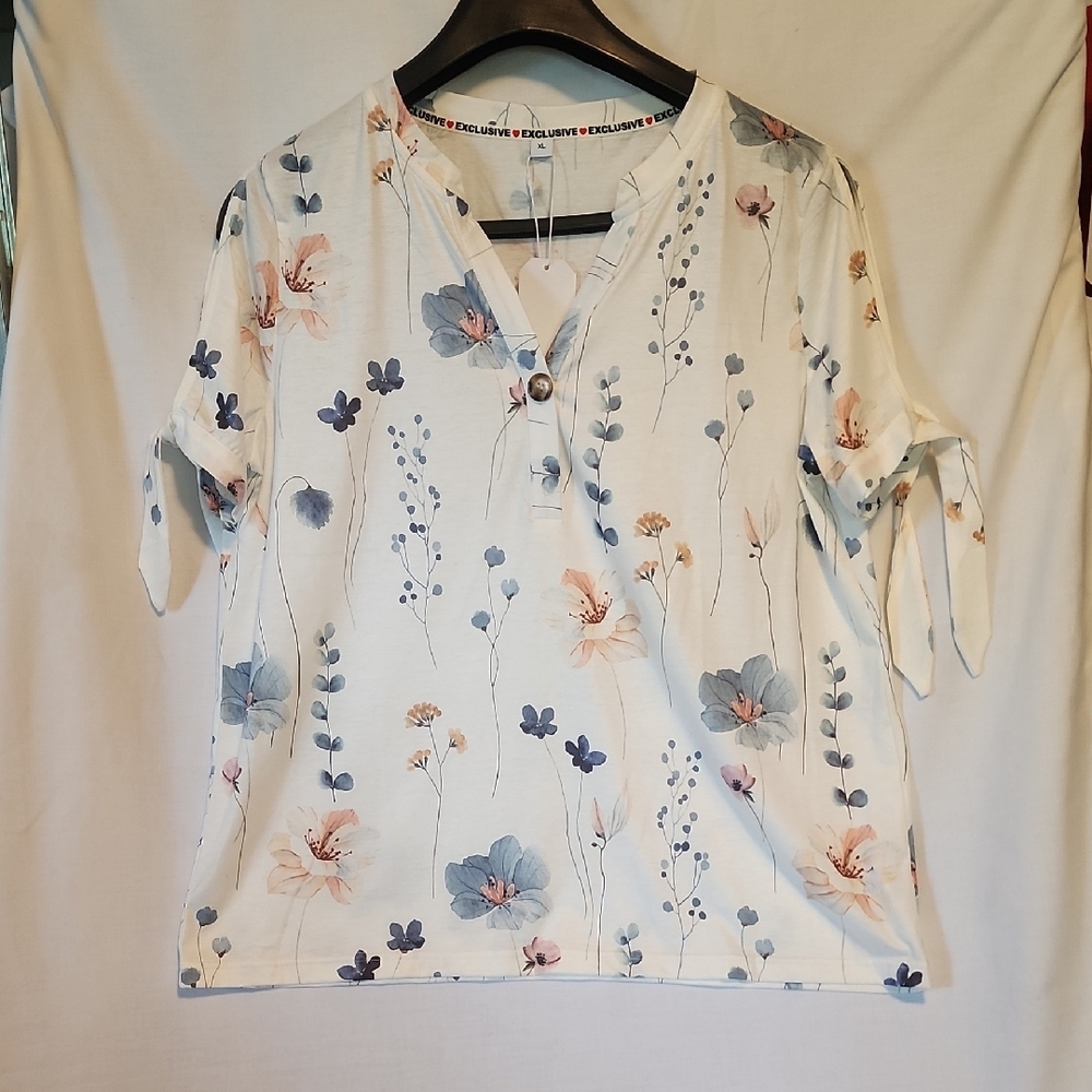 Exculsive Floral Print Women's Top